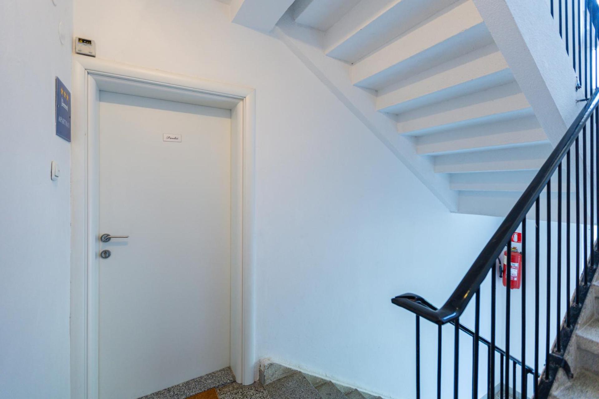 Apartment Marin Krk Крк Экстерьер фото